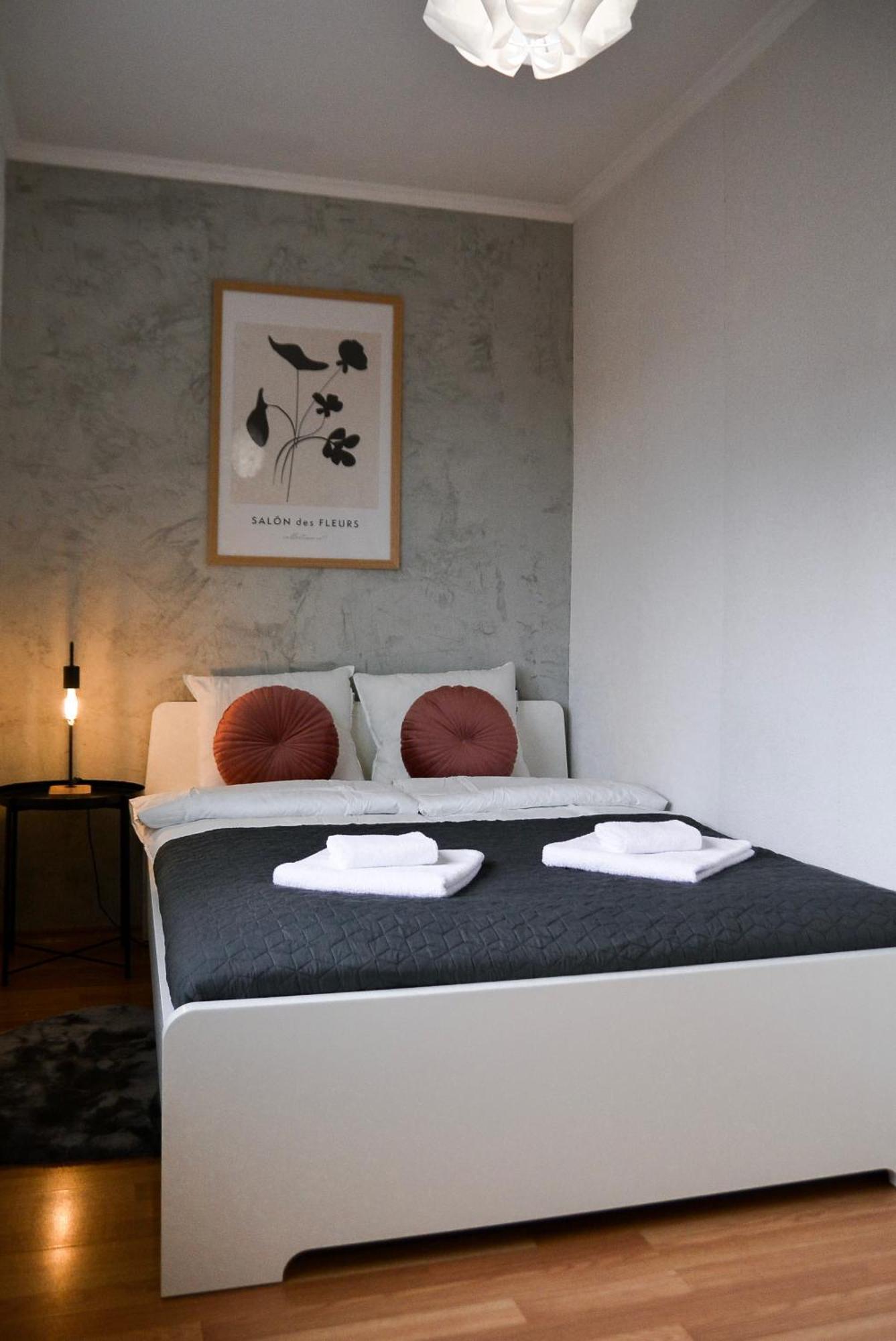 Crown Apartment 4 スボティツァ エクステリア 写真